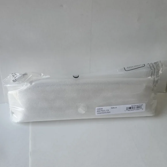 Coach Pencil Case In Signature Canvas NWT - Picture 5 of 5